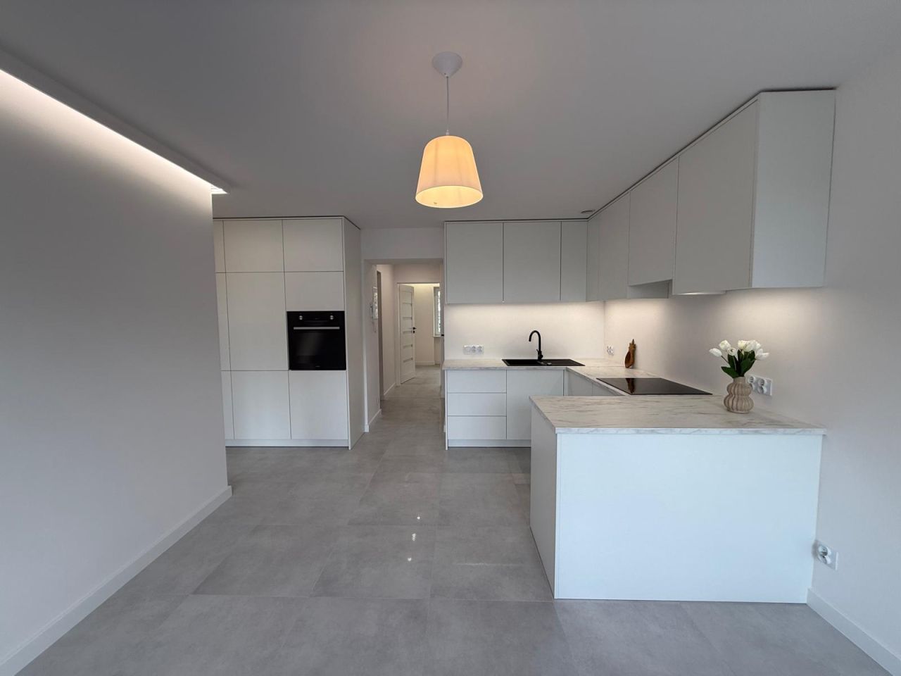 Mieszkanie 3-pokojowe Częstochowa Centrum, al. Aleja Kościuszki. Zdjęcie 13