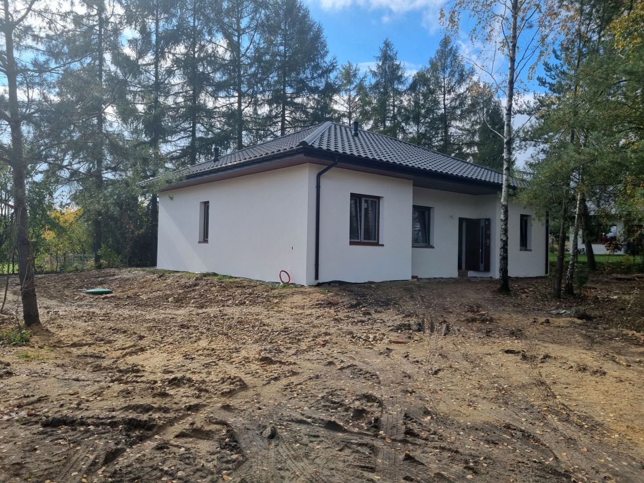 dom wolnostojący, 4 pokoje Biskupice, ul. Jodłowa. Zdjęcie 2