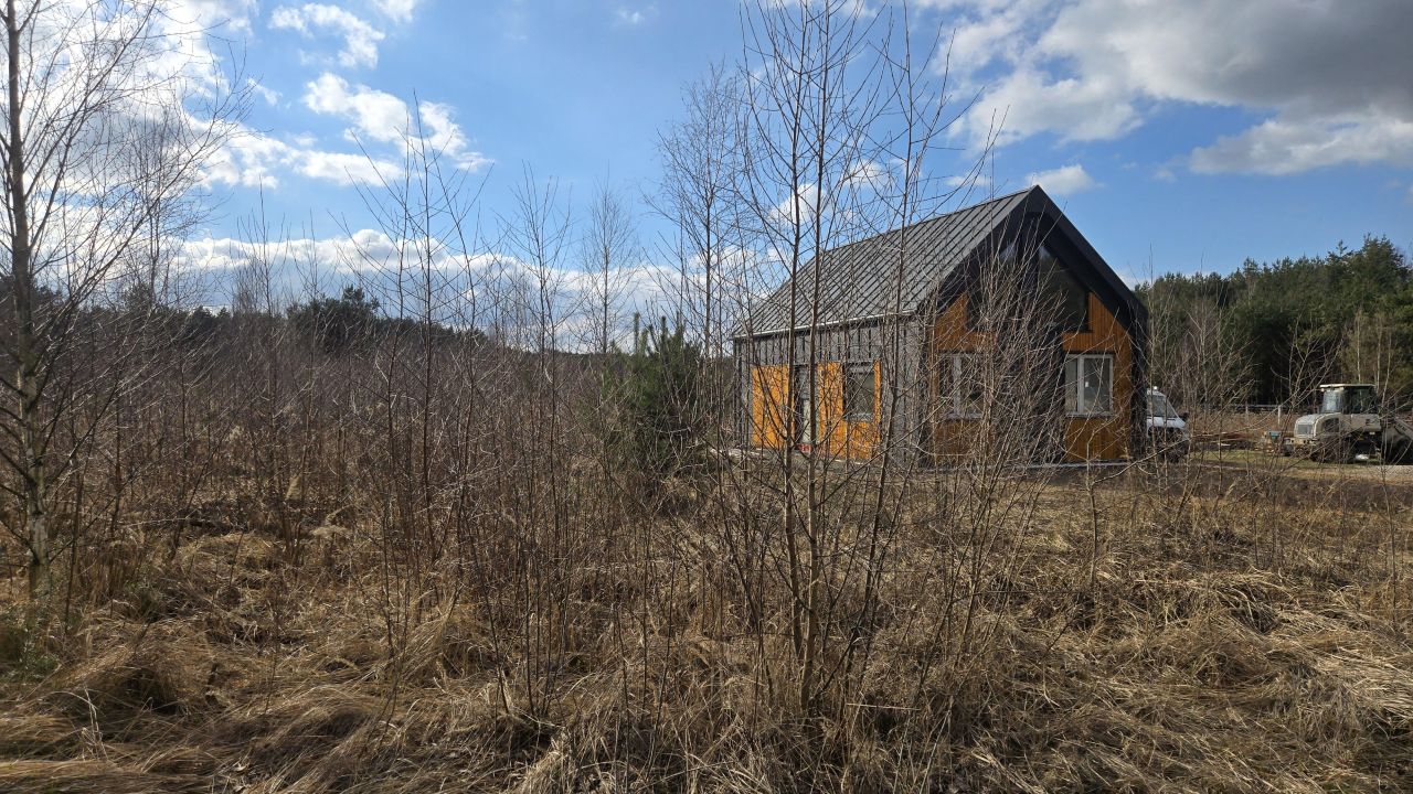 dom letniskowy, 5 pokoi Leśna, ul. Letniskowa. Zdjęcie 1