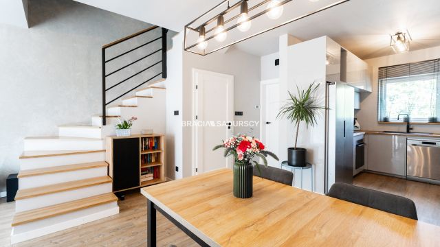 dom szeregowy, 5 pokoi Sułków. Zdjęcie 27