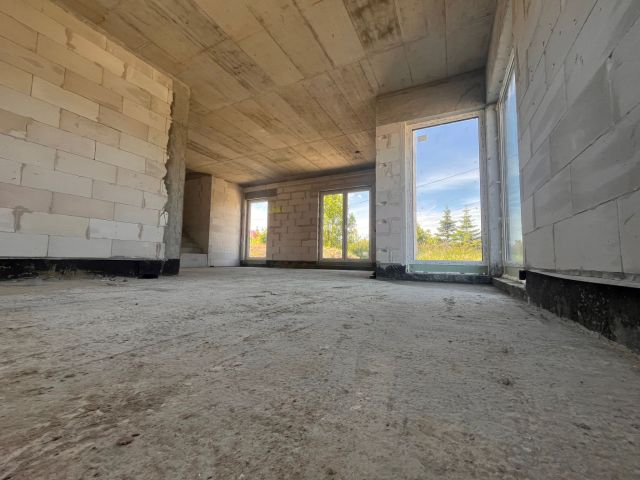 bliźniak, 5 pokoi Łady. Zdjęcie 2