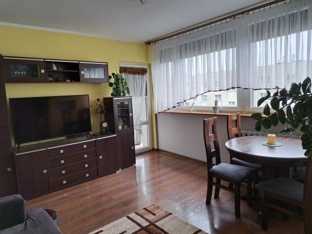 Mieszkanie 3-pokojowe Pyskowice, ul. Targowa. Zdjęcie 1