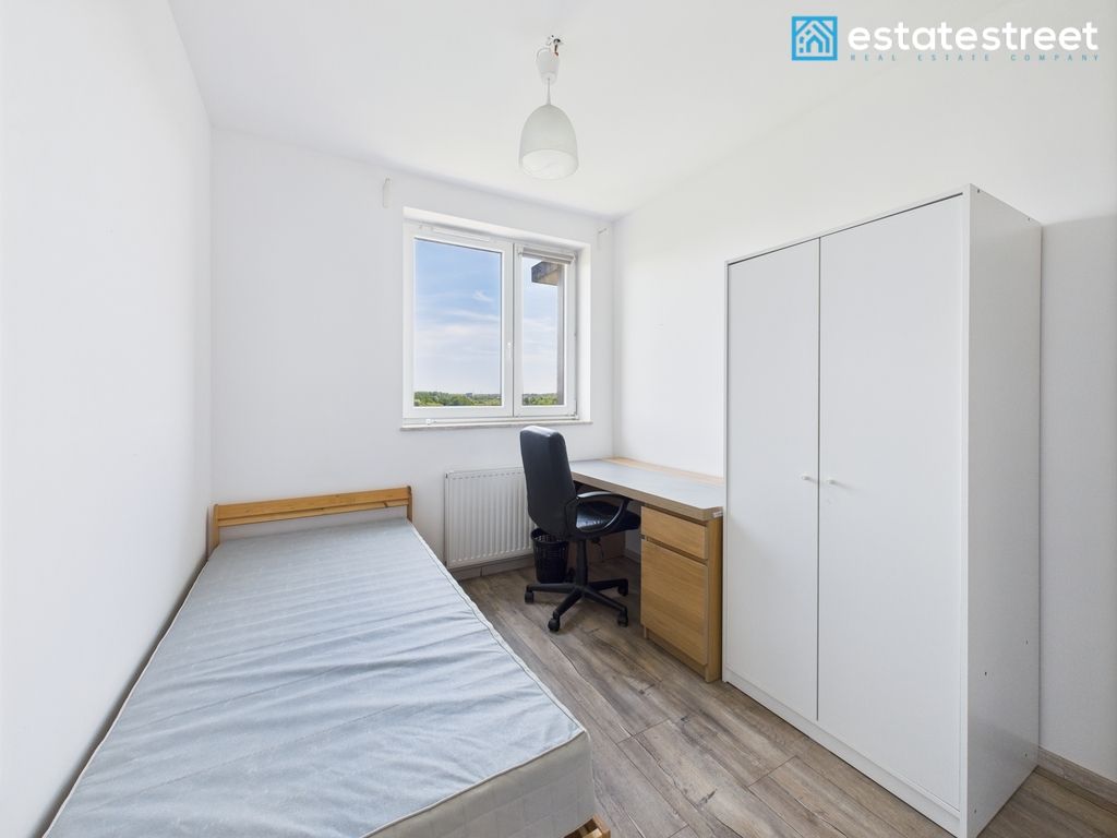 Mieszkanie 3-pokojowe Kraków Czyżyny, ul. bp. Piotra Tomickiego. Zdjęcie 10