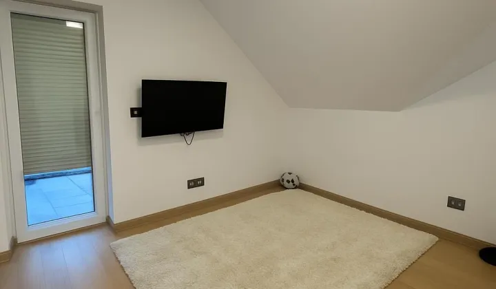 bliźniak, 5 pokoi Legnica Bielany