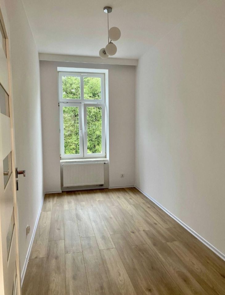 Mieszkanie 3-pokojowe Przemyśl Centrum, wyb. Wybrzeże Marszałka Józefa Piłsudskiego. Zdjęcie 7