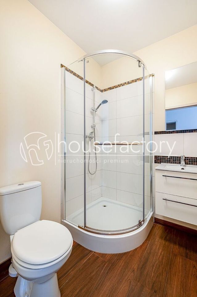 dom wolnostojący, 9 pokoi Łódź Stare Rokicie, ul. Holownicza. Zdjęcie 12