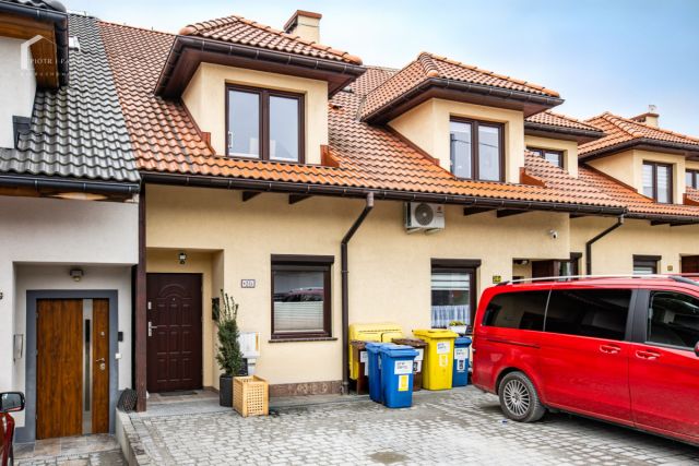 dom szeregowy, 4 pokoje Bielsko-Biała, ul. Rotmistrza Witolda Pileckiego. Zdjęcie 23