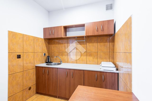 Lokal Kraków Podgórze Duchackie, ul. gen. Henryka Kamieńskiego. Zdjęcie 22