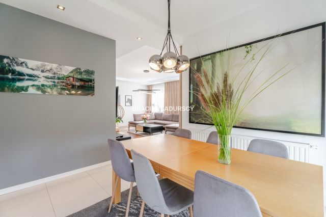 dom wolnostojący, 6 pokoi Węgrzce. Zdjęcie 14