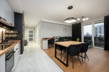 Mieszkanie 3-pokojowe Łódź, ul. Senatorska