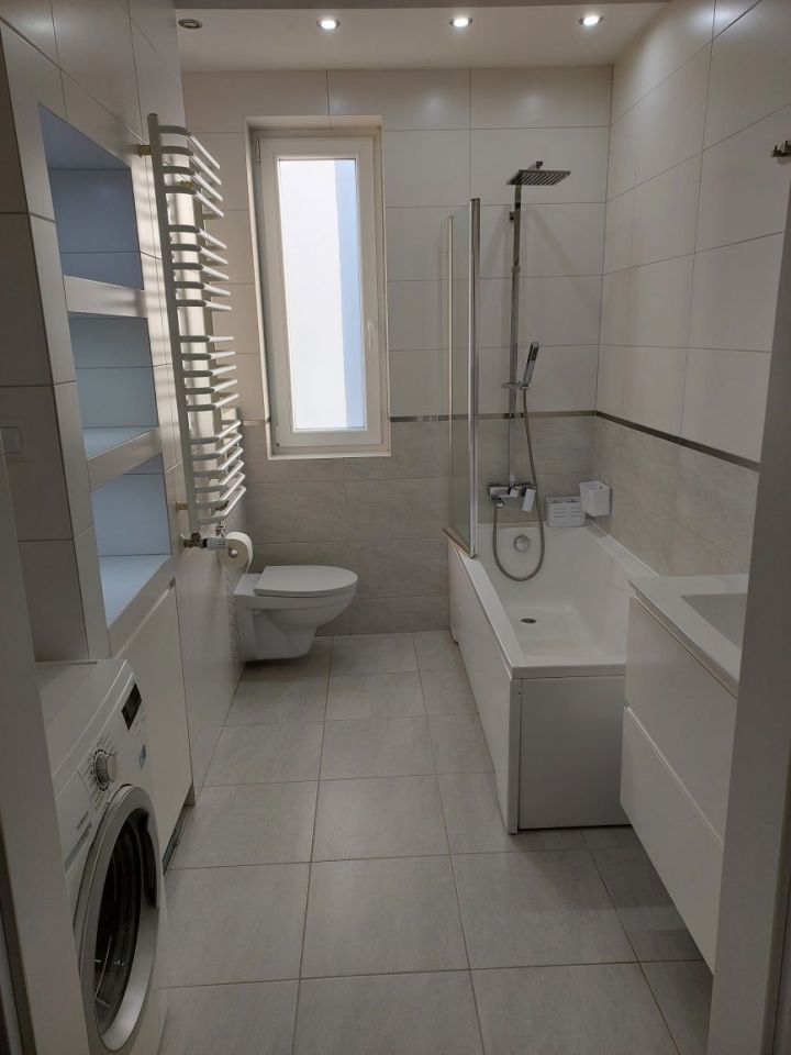 Mieszkanie 4-pokojowe Komorniki. Zdjęcie 2