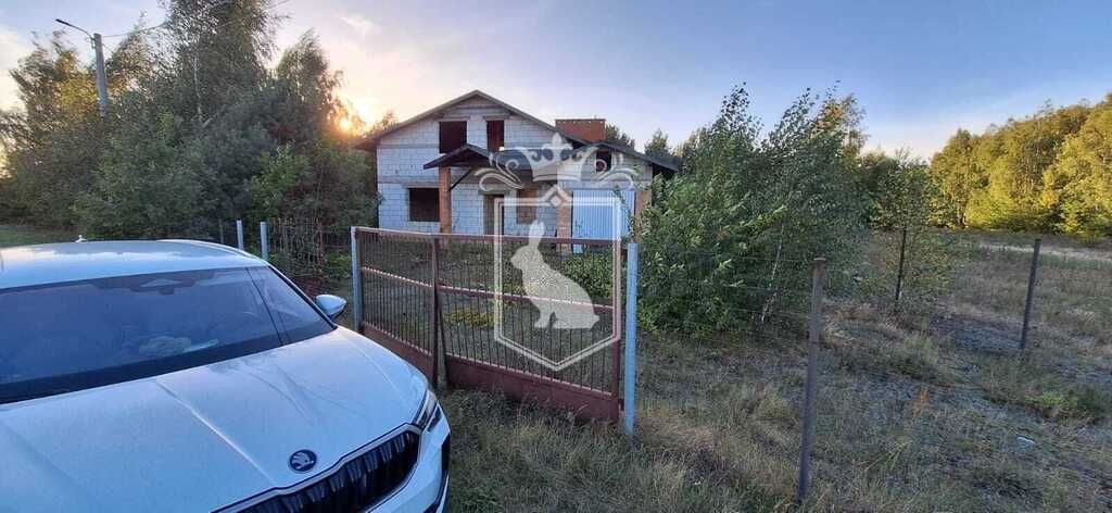 dom wolnostojący, 4 pokoje Trojany