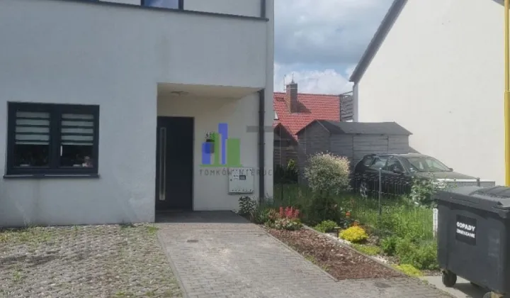 dom szeregowy, 4 pokoje Czernica