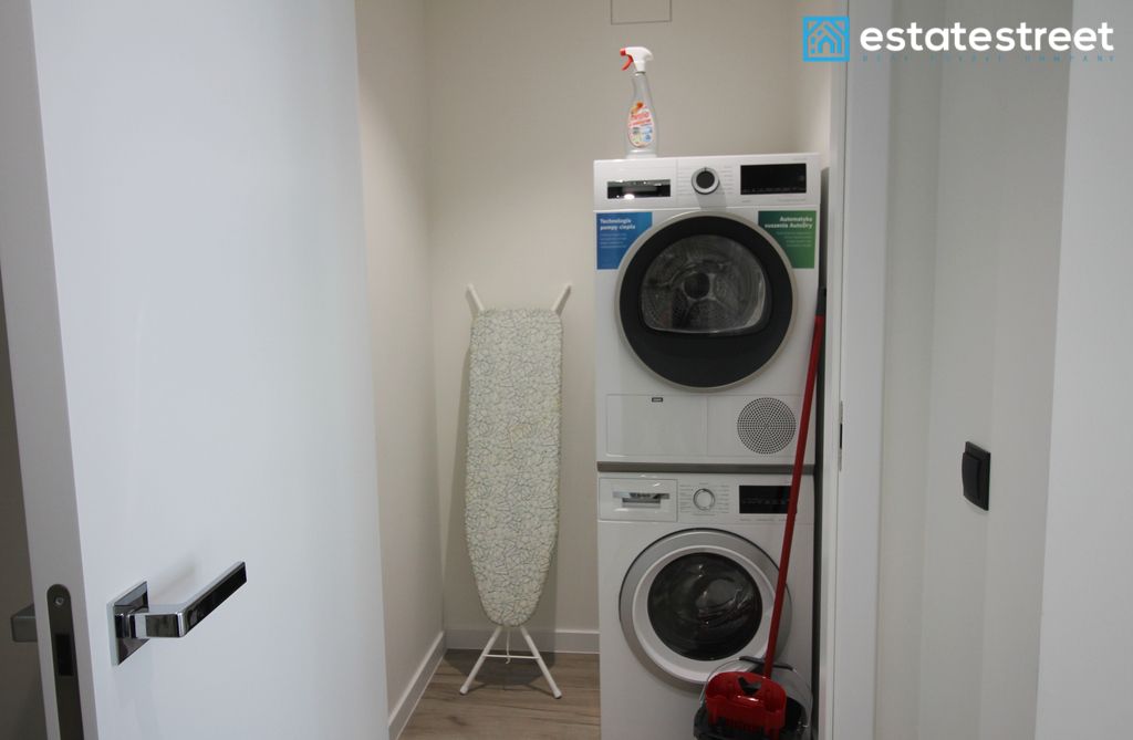 Mieszkanie 3-pokojowe Warszawa Wola, ul. Prosta. Zdjęcie 9