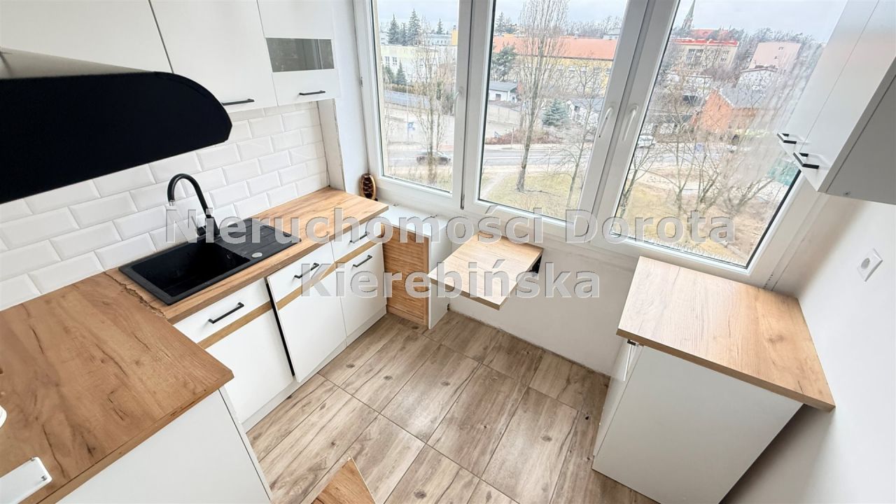 Mieszkanie 3-pokojowe Tomaszów Mazowiecki, ul. Bartosza Głowackiego. Zdjęcie 10