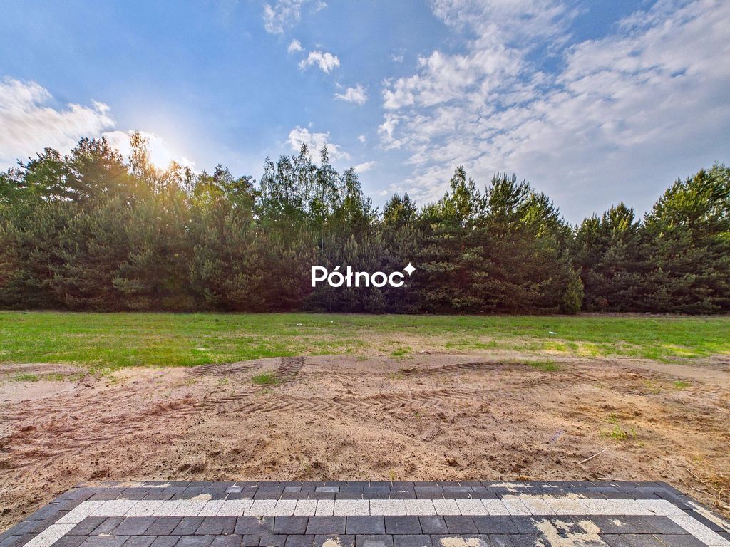 bliźniak, 5 pokoi Karolew. Zdjęcie 2