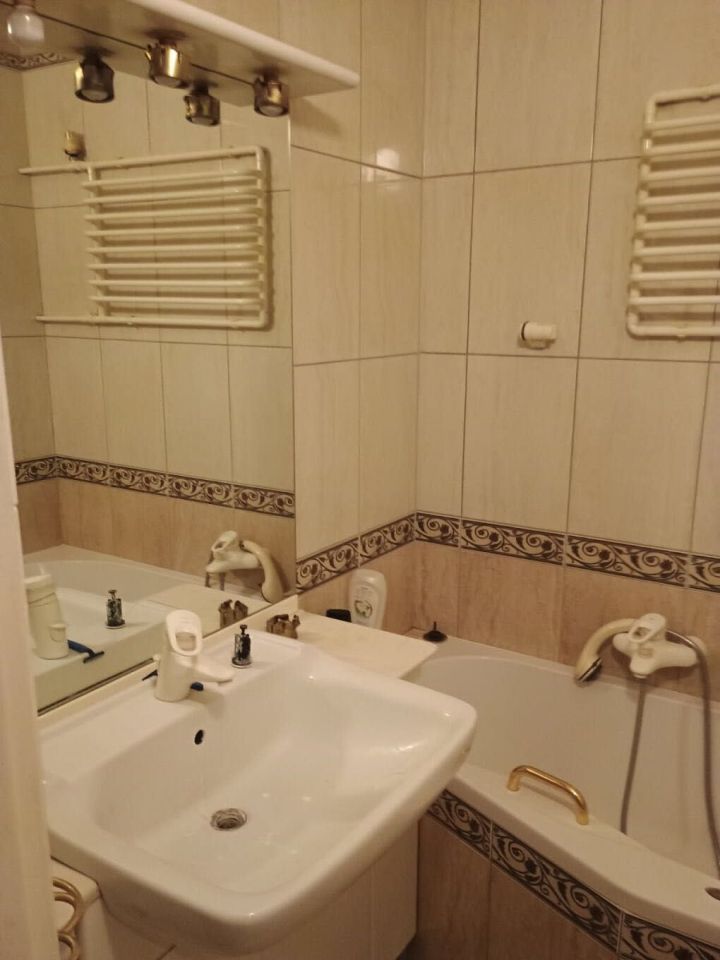 Mieszkanie 3-pokojowe Tychy Centrum. Zdjęcie 3