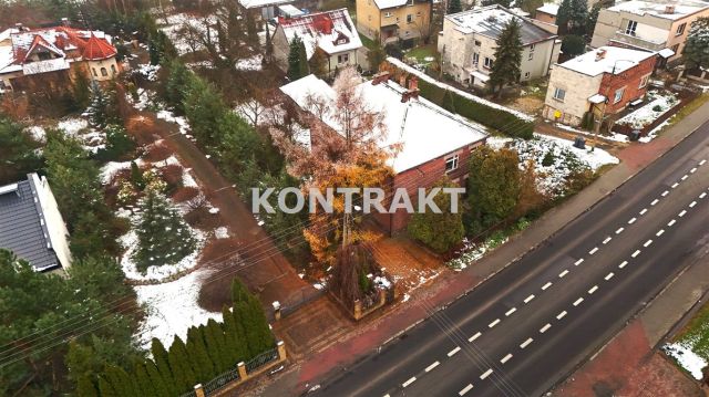 dom wolnostojący, 8 pokoi Chełmek, ul. Piastowska. Zdjęcie 3