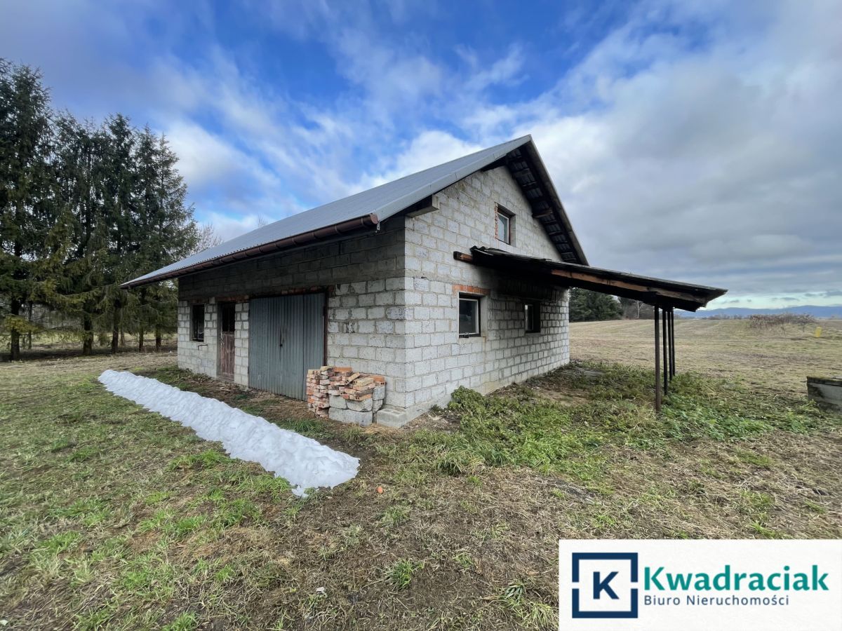 dom wolnostojący, 10 pokoi Moderówka. Zdjęcie 19