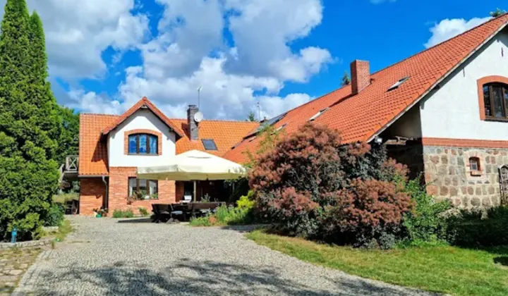 dom wolnostojący, 10 pokoi Gronowo