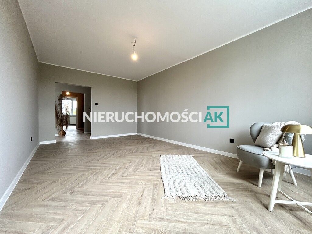 Mieszkanie 3-pokojowe Poznań, os. Armii Krajowej. Zdjęcie 3