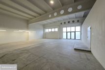 Hala/magazyn Lubań. Zdjęcie 3