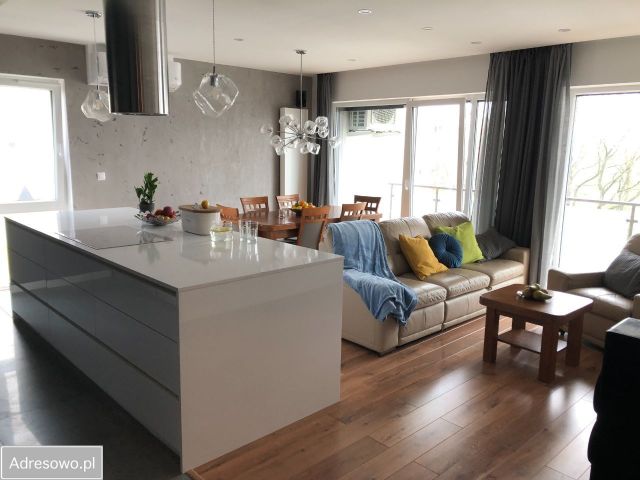 Mieszkanie 3-pokojowe Zielona Góra Centrum, ul. Zbyszka Godlewskiego. Zdjęcie 1