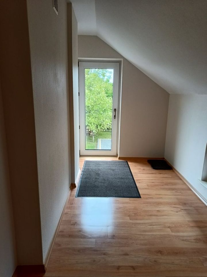 Mieszkanie 3-pokojowe Głogów Małopolski. Zdjęcie 3