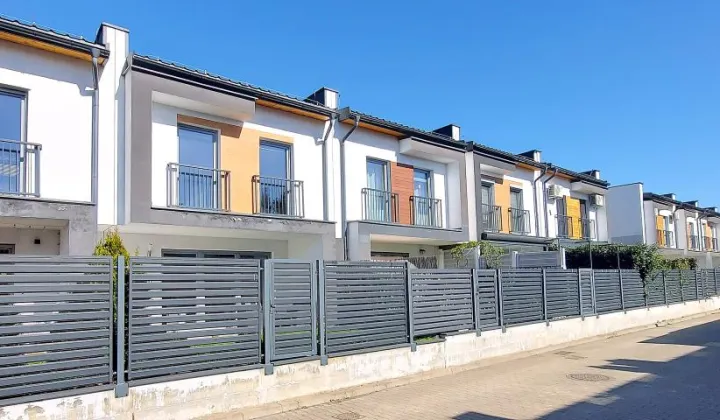 dom szeregowy, 4 pokoje Piekary Śląskie Lipka, ul. Skowronków