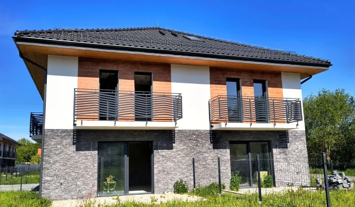 dom wolnostojący, 4 pokoje Sosnówka