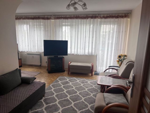 Mieszkanie 3-pokojowe Tomaszów Mazowiecki. Zdjęcie 1