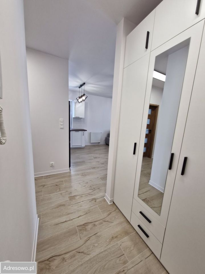 Mieszkanie 3-pokojowe Książenice, ul. Młodości. Zdjęcie 4