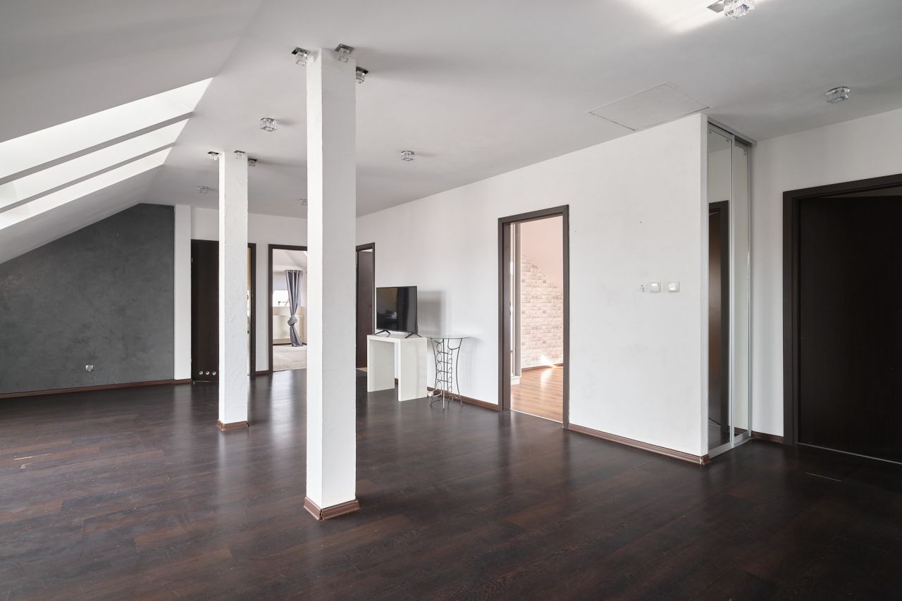 dom wolnostojący, 9 pokoi Kłodzko, ul. Adama Mickiewicza. Zdjęcie 18