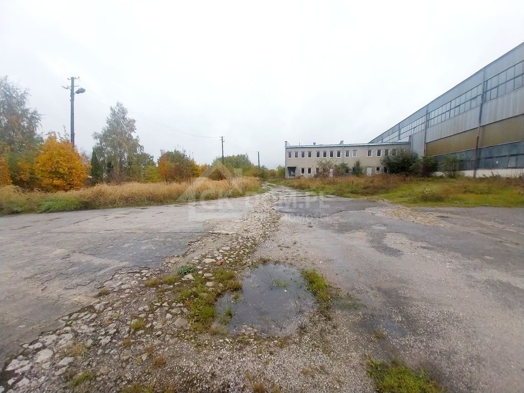 Hala/magazyn Promnik. Zdjęcie 2