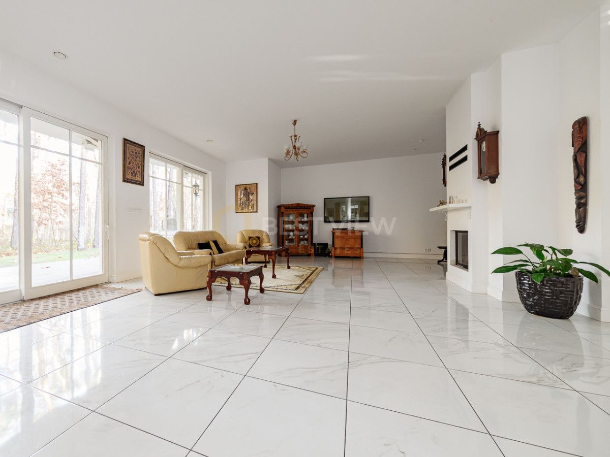 dom wolnostojący, 6 pokoi Magdalenka. Zdjęcie 6