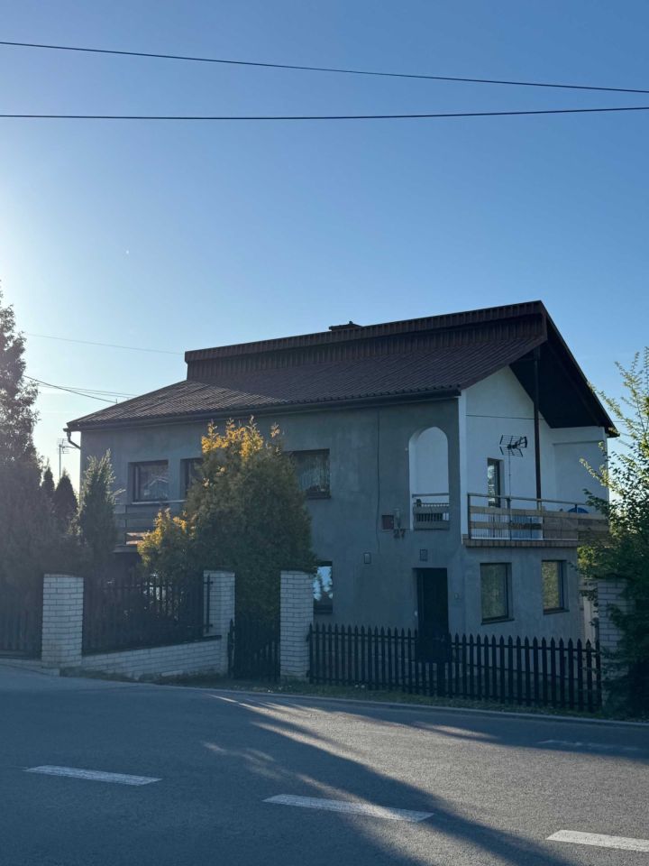 dom wolnostojący Bochnia, ul. Strzelecka. Zdjęcie 1