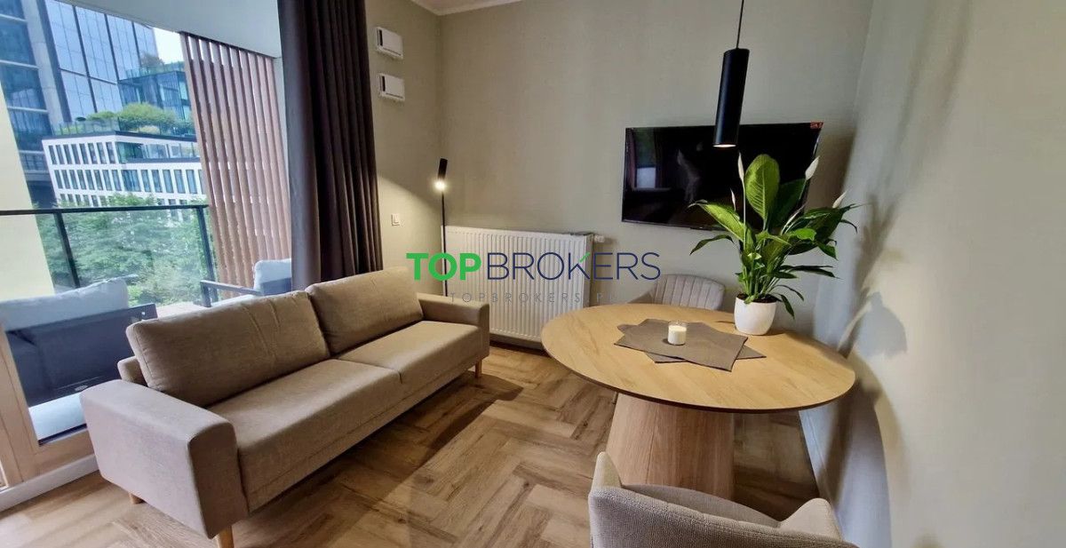 Mieszkanie 2-pokojowe Warszawa Śródmieście, ul. Chmielna. Zdjęcie 1