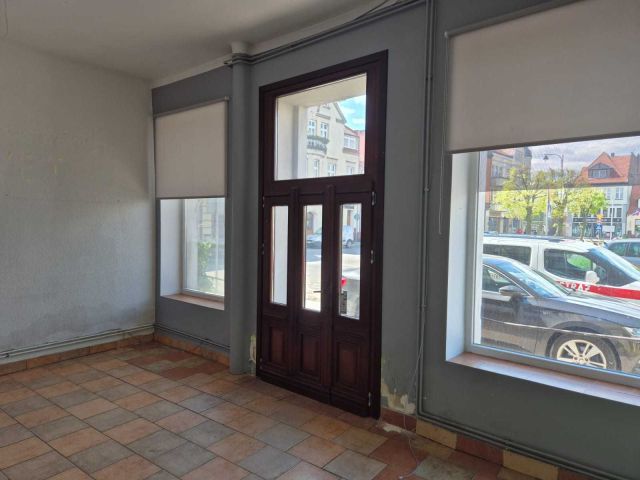 Lokal Strzelno, ul. Rynek. Zdjęcie 1