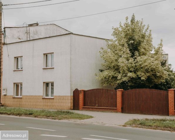 dom wolnostojący, 7 pokoi Golub-Dobrzyń, ul. marsz. Józefa Piłsudskiego. Zdjęcie 1