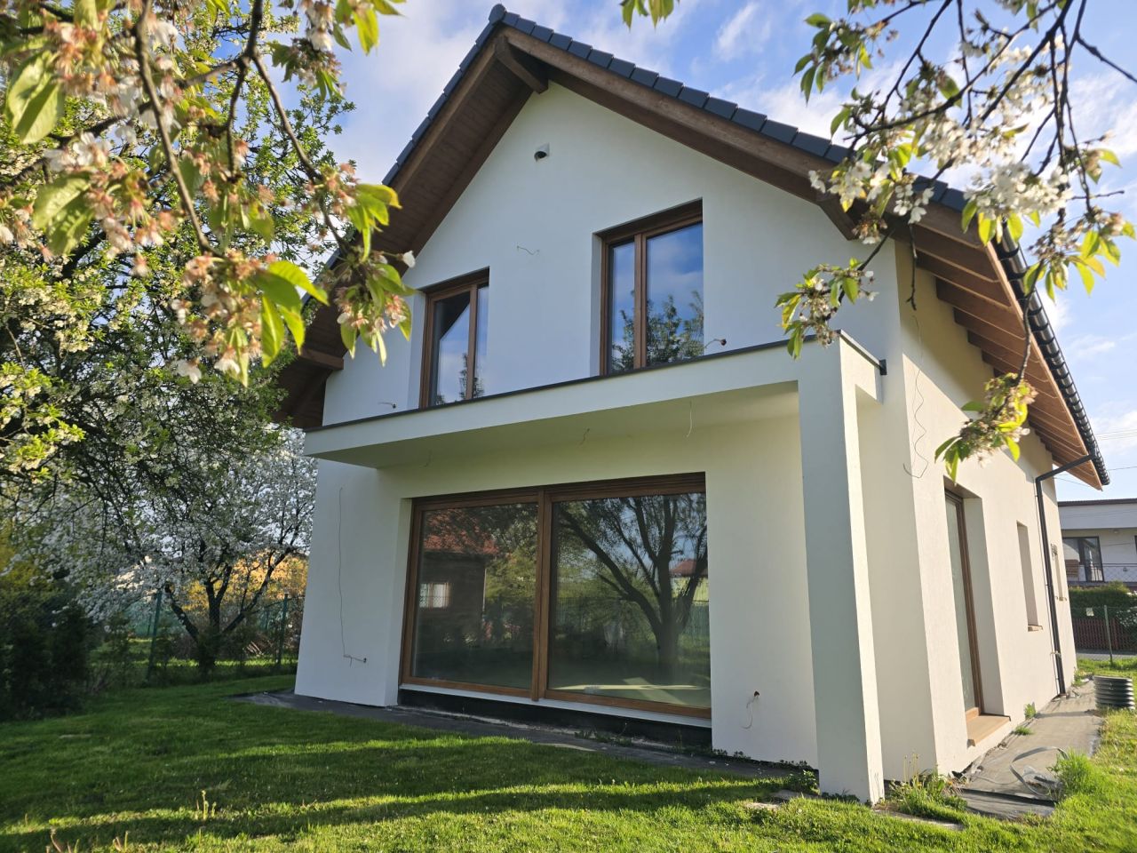 dom wolnostojący, 5 pokoi Pogwizdów Łysa, ul. Szkolna. Zdjęcie 3