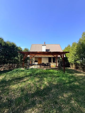 dom wolnostojący, 5 pokoi Wilkasy, ul. Liliowa. Zdjęcie 1