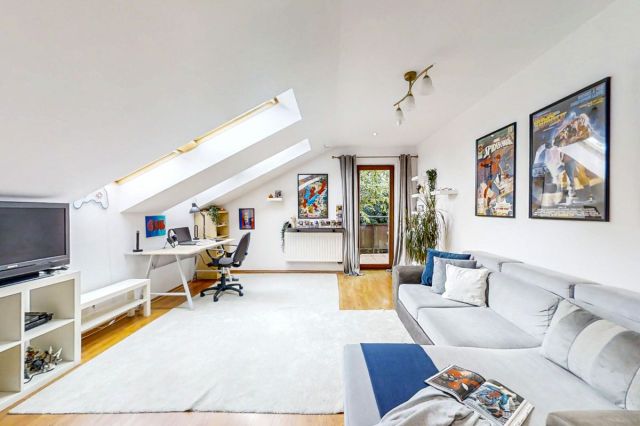 dom wolnostojący, 11 pokoi Łódź, ul. Szarotki. Zdjęcie 10