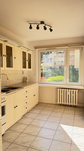 Mieszkanie 2-pokojowe Cieszyn, ul. Franciszka Popiołka. Zdjęcie 1