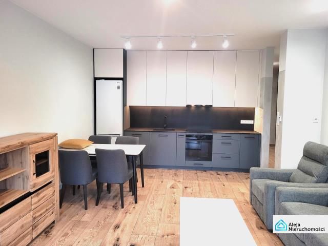 Mieszkanie 3-pokojowe Częstochowa, ul. Klonowicza. Zdjęcie 3