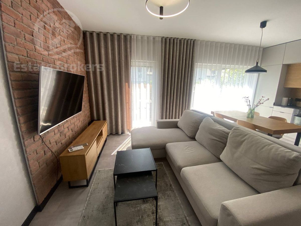 dom szeregowy, 4 pokoje Kiełczówek, ul. Parkowa. Zdjęcie 2