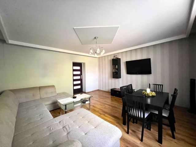 Mieszkanie 3-pokojowe Bytom. Zdjęcie 1