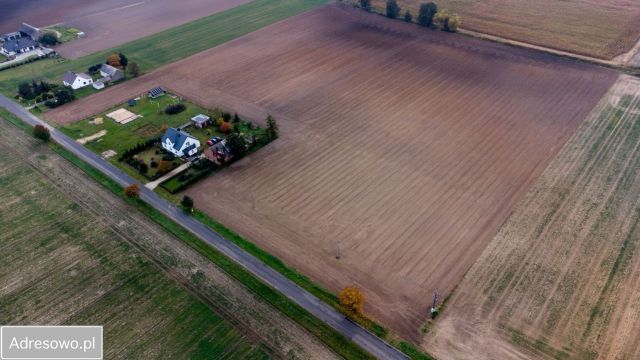 Działka budowlana Perzów. Zdjęcie 1