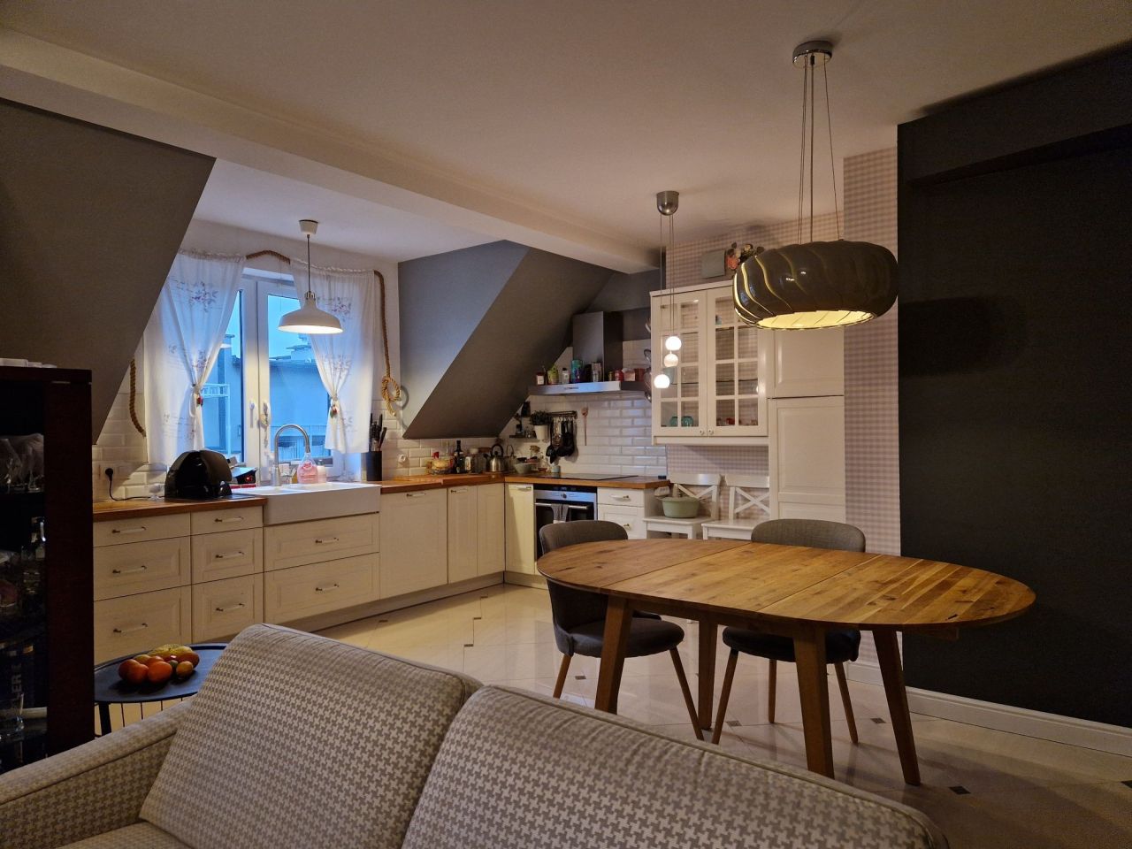 Mieszkanie 4-pokojowe Głogów Stare Miasto, ul. Długa. Zdjęcie 2