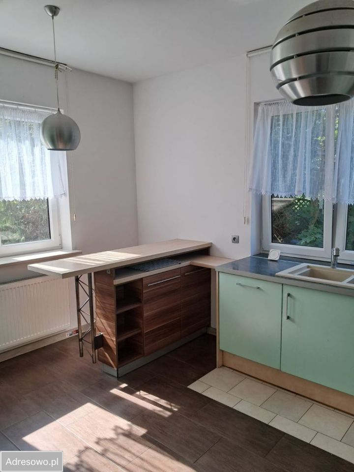 dom wolnostojący, 5 pokoi Grodzisk Mazowiecki. Zdjęcie 3