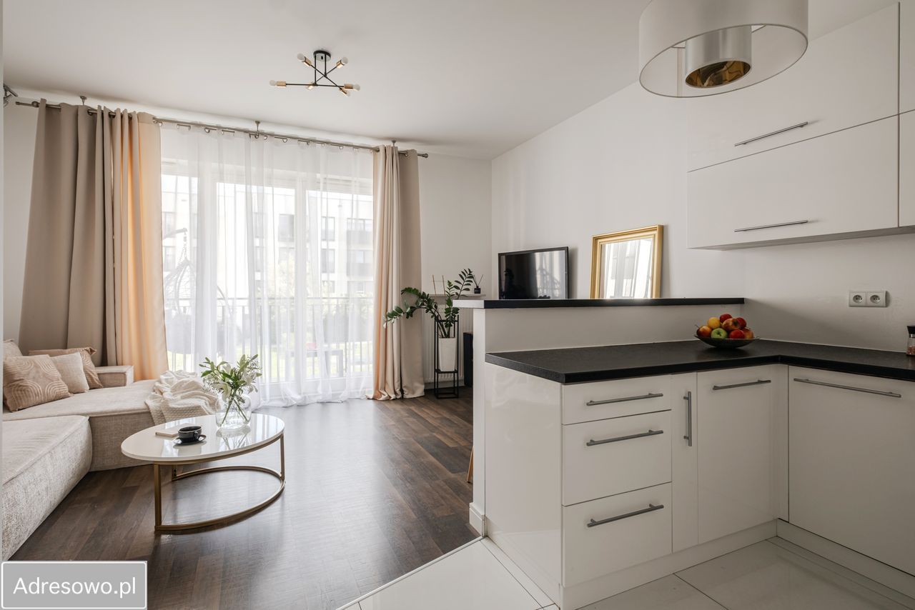 Mieszkanie 3-pokojowe Warszawa Wilanów, ul. Kazachska. Zdjęcie 4